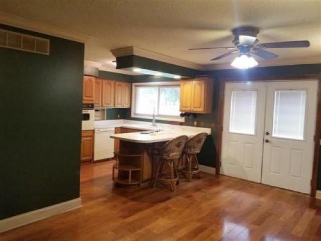 2051 Mahrendale Ave - Photo 2 of 6