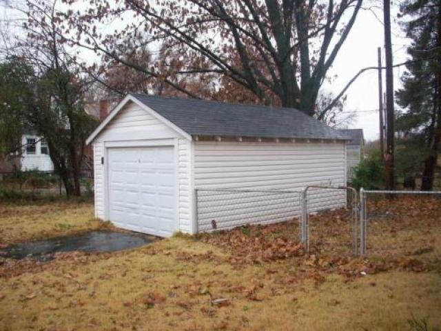 2205 Brown Rd - Photo 3 of 6