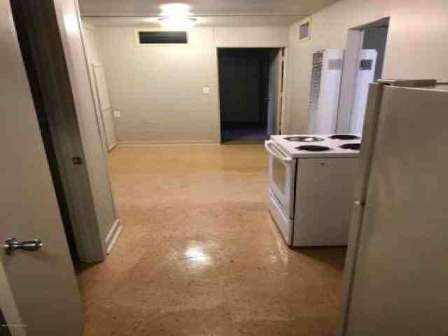 645 N 11th St - Photo 2 of 6