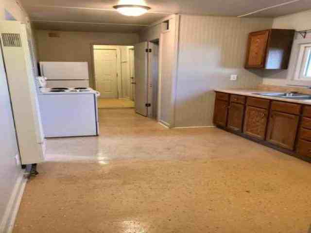 645 N 11th St - Photo 3 of 6