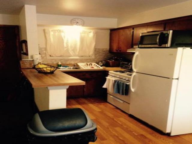 9522 Franklin Ave - Photo 3 of 5