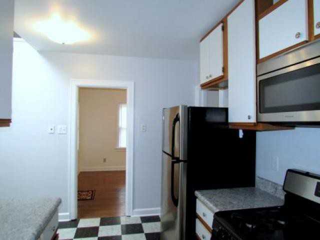 2424 S 5th St - Photo 3 of 6