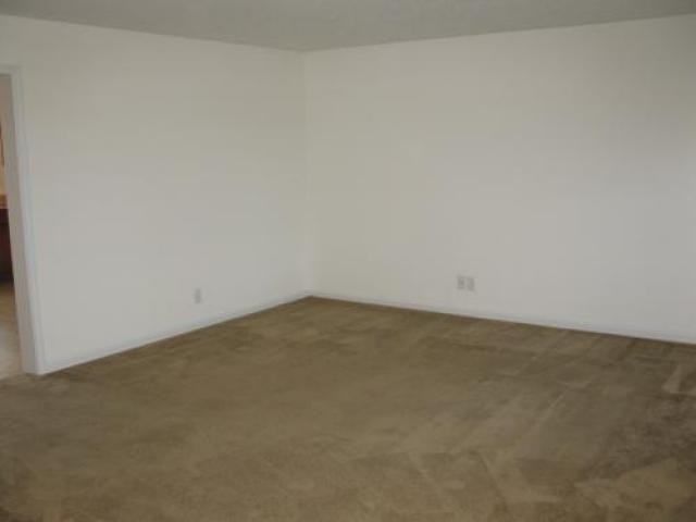 957 E James St - Photo 2 of 6