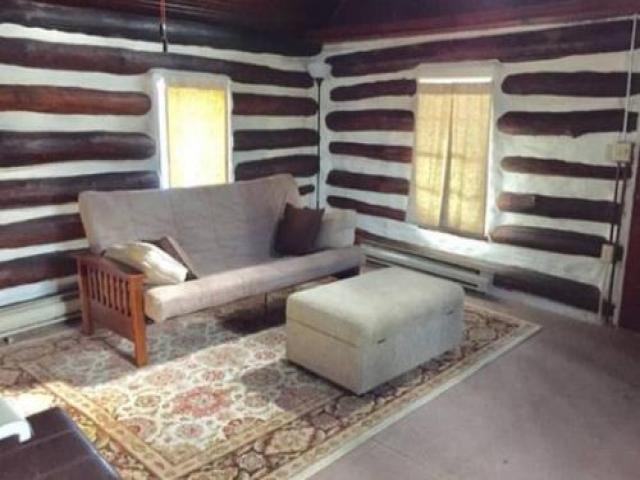 318 N Bluff St - Photo 2 of 5