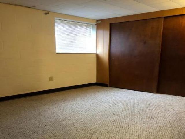 219 Tolle Ln - Photo 3 of 6