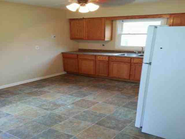 416 Glenwood Dr - Photo 3 of 6