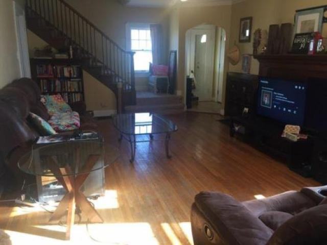 1612 W Riverview Ave - Photo 3 of 6