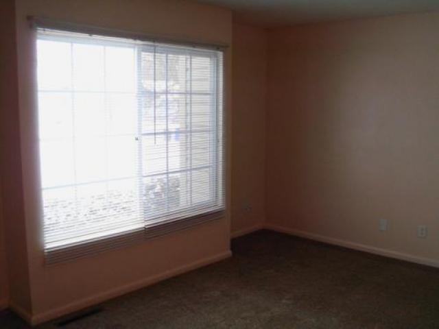 4441 Rushmore Dr NE - Photo 3 of 6