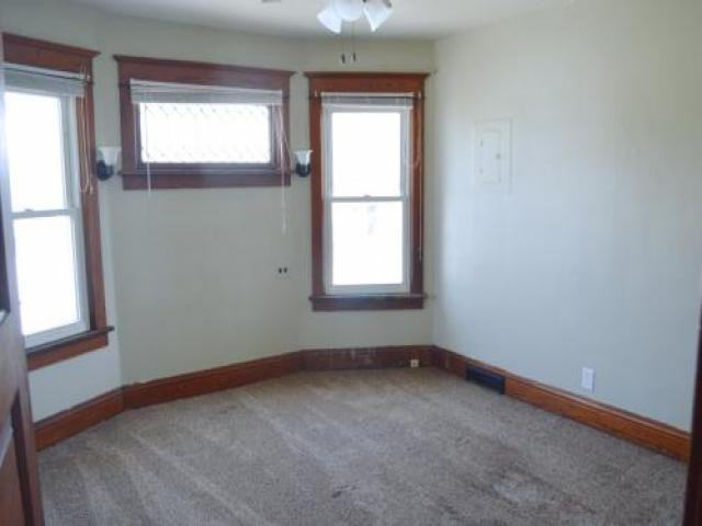 2414 9th Ave - Photo 2 of 3