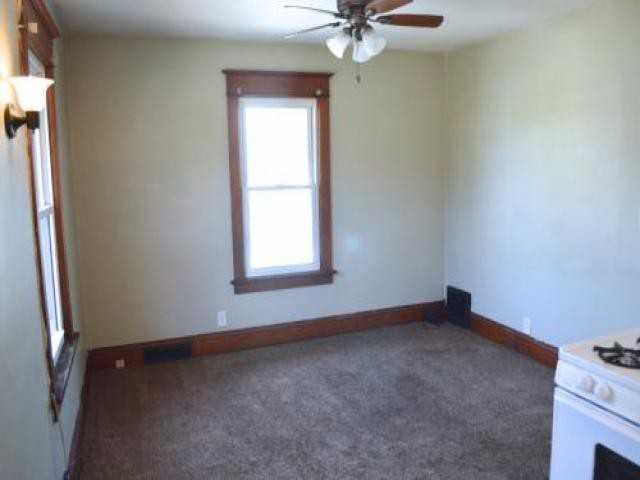 2414 9th Ave - Photo 3 of 3