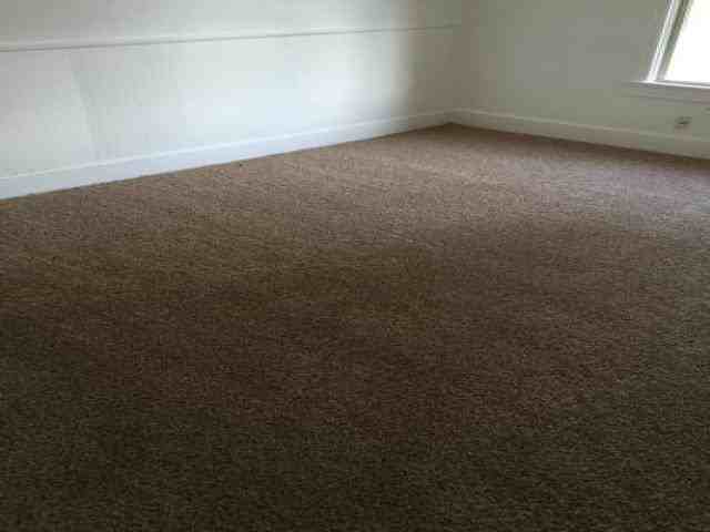 521 E Mulberry St - Photo 2 of 2