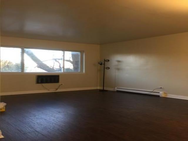 1973 N 18th Ave - Photo 3 of 4