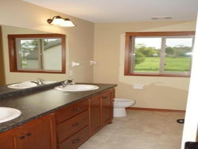 29342 Wildwood Rd - Photo 3 of 6