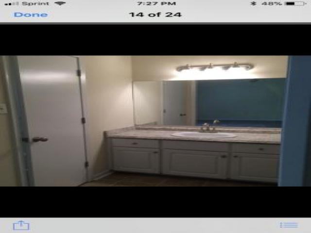 908 Wildwood Dr - Photo 3 of 6