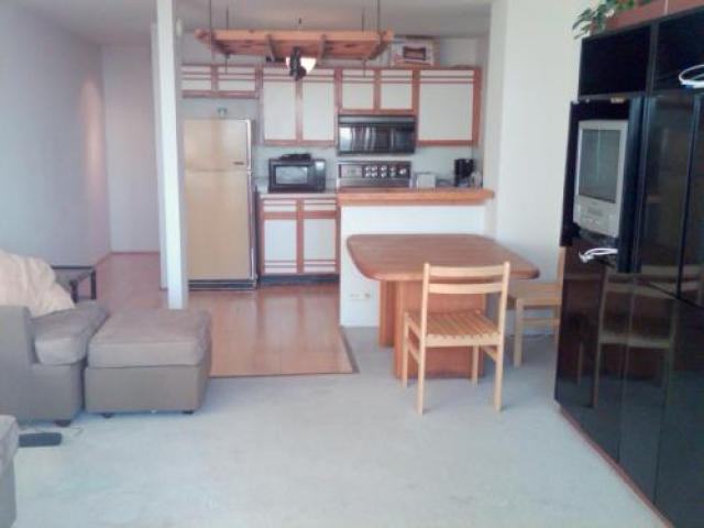 1646 N Wells St - Photo 3 of 6