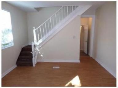 326 N Elder Ave - Photo 3 of 6