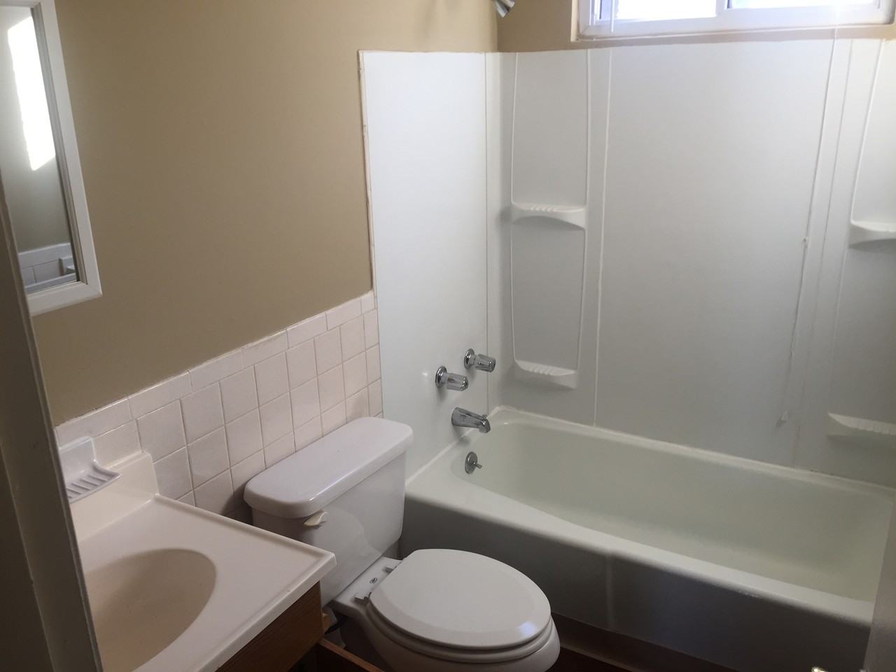 4852 NW Homestead Rd - Photo 3 of 5