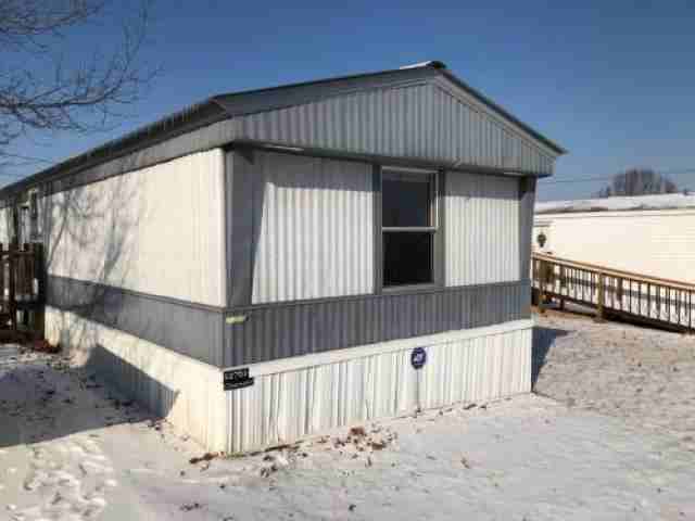 12761 Clearwater Dr - Photo 2 of 6