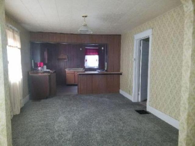 1136 E Taylor St - Photo 2 of 6