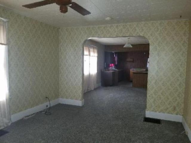1136 E Taylor St - Photo 3 of 6