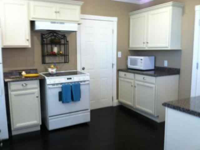 101 W Main St - Photo 2 of 4