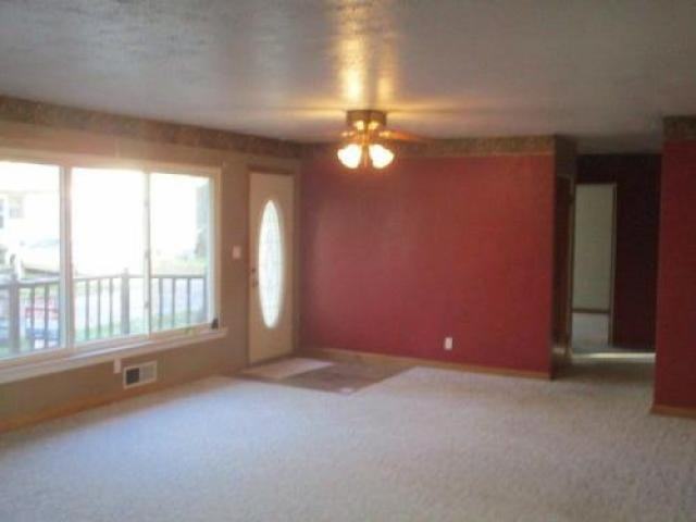 4 N Pine Ct - Photo 3 of 6