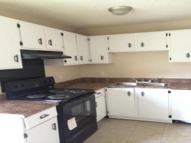 5013 Meridian St - Photo 3 of 6