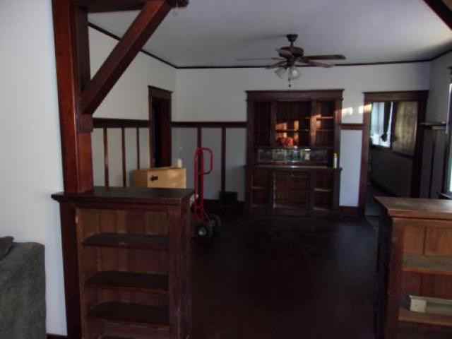968 Hillsboro Ave - Photo 2 of 6
