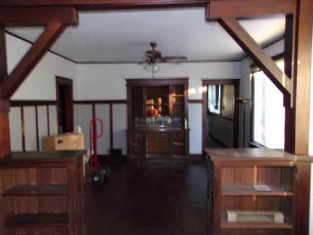 968 Hillsboro Ave - Photo 3 of 6