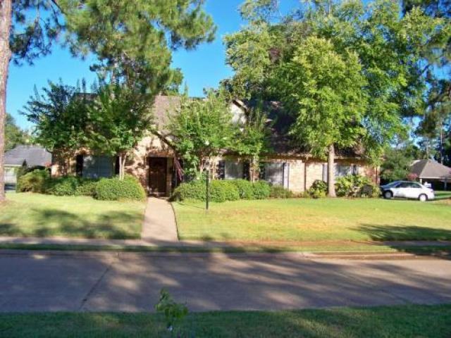 4811 Wellington Blvd - Photo 3 of 3