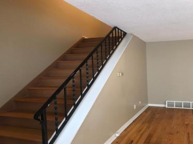 13 Sutton Ct - Photo 2 of 6