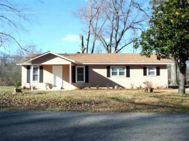 410 Crawford Rd - Photo 2 of 6