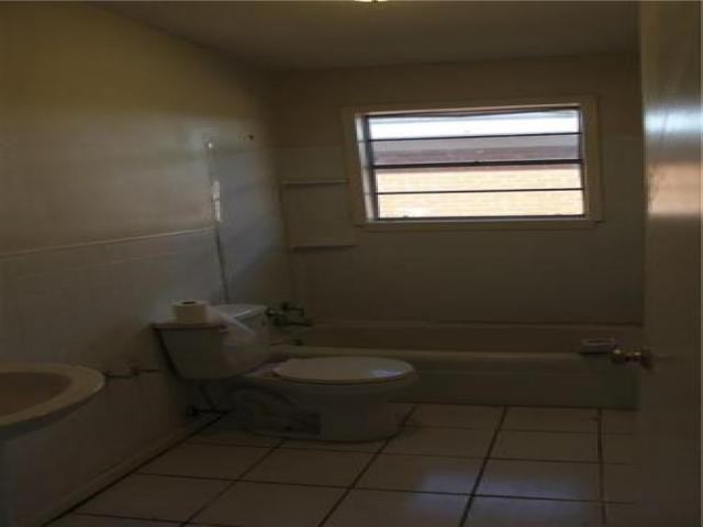 3736 14th St - Photo 3 of 5