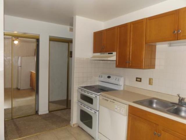 22516 Jackson Ct - Photo 2 of 5