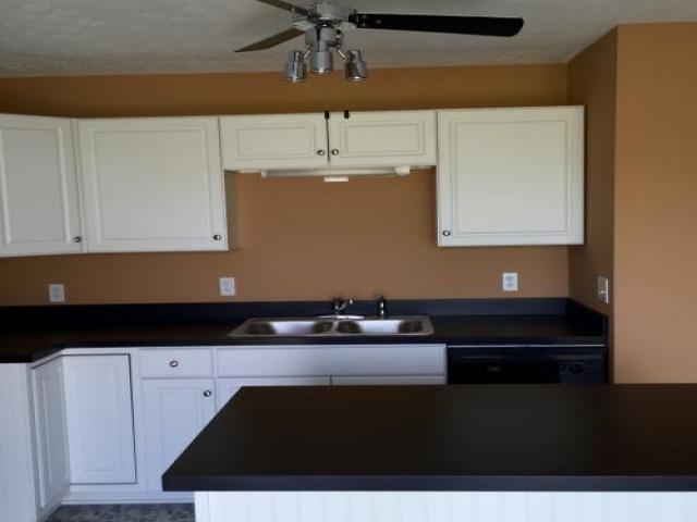 727 Harvard Dr - Photo 2 of 4