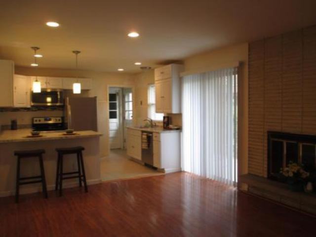 9042 Watsonia Ct - Photo 3 of 6