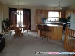 4035 Lake Ridge Dr - Photo 3 of 7