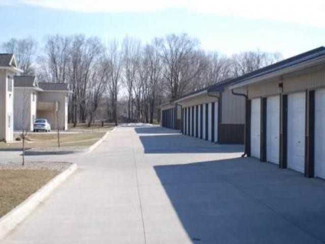 215 Amber Avenue - Photo 2 of 6