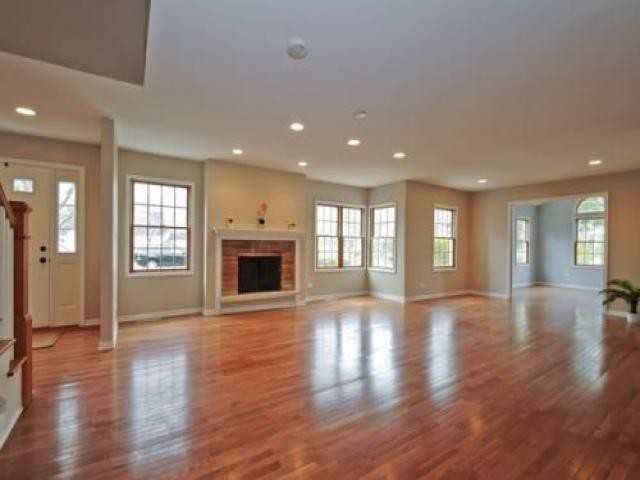 12521 Harold Ave - Photo 2 of 6