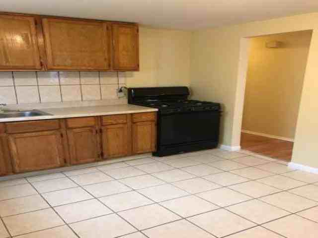 3103 Emery Ln - Photo 3 of 6