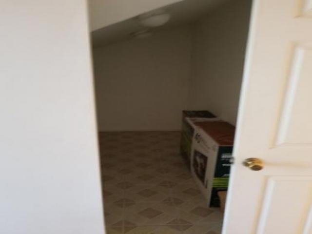 233 Country Club Dr - Photo 2 of 6