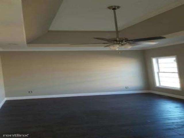 295 Leon Chapman Rd - Photo 2 of 6