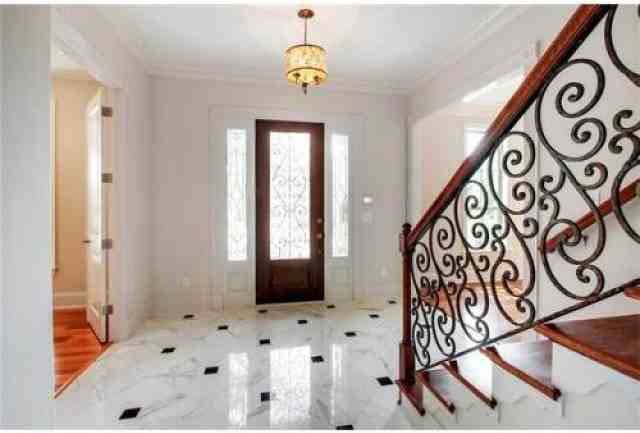1623 Lisbon St - Photo 3 of 6
