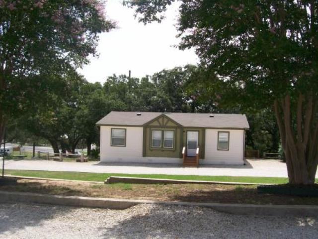 200 Peggs Pl - Photo 3 of 4