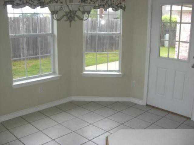 112 Country View Cir - Photo 3 of 6