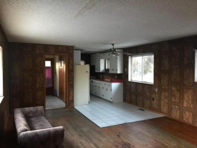 1229 Reid Rd - Photo 3 of 6