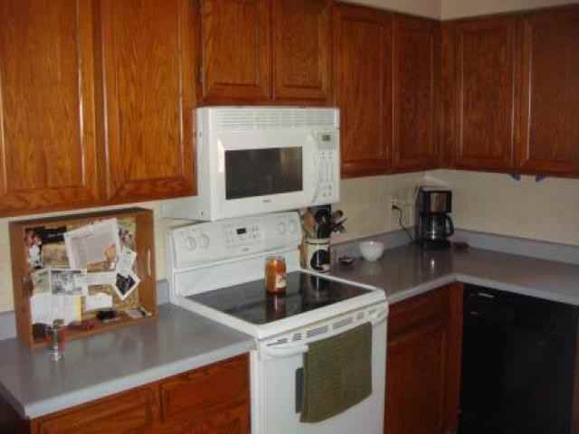 1224 Oxborough Ln - Photo 2 of 6