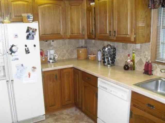 1110 N Buckeye Ave - Photo 2 of 6