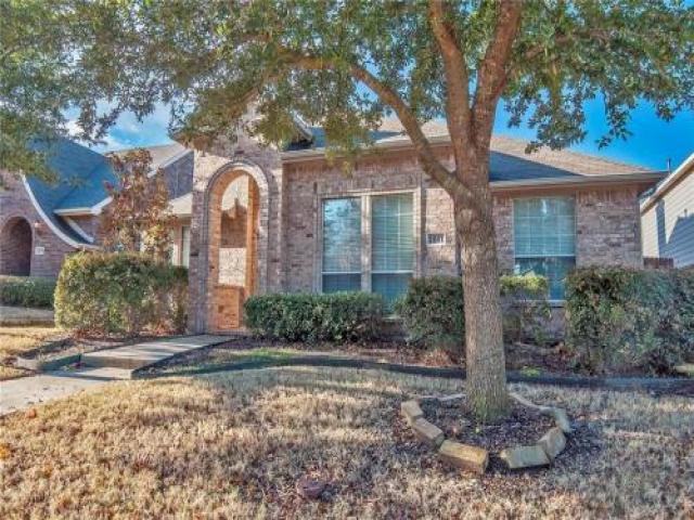 2041 Whitney Bay Dr - Photo 2 of 6