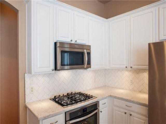 1214 Limestone Creek Dr - Photo 3 of 6